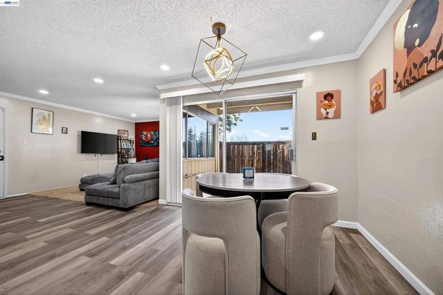 355 Parkview Terrace B9, Vallejo, CA 94589