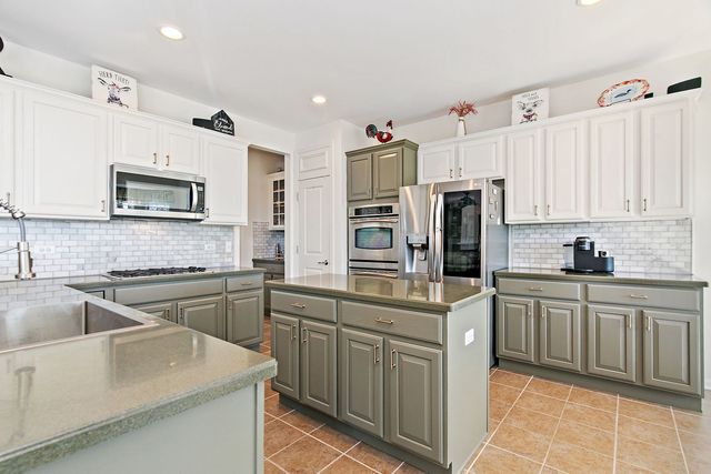 12646 Carmel Lane, Huntley, IL 60142