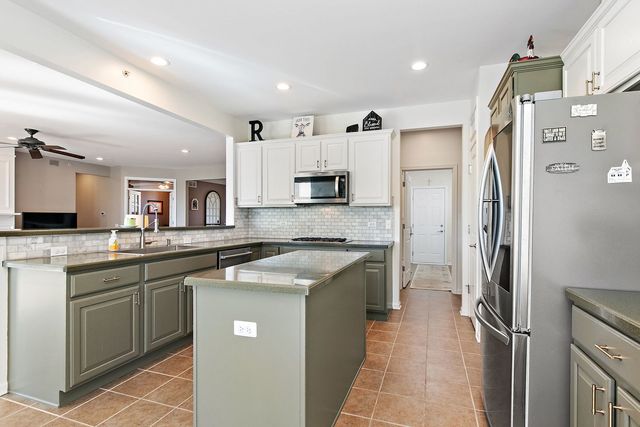 12646 Carmel Lane, Huntley, IL 60142