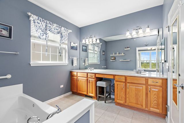 12646 Carmel Lane, Huntley, IL 60142