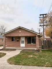13054 Agnes Street, Southgate, MI 48195