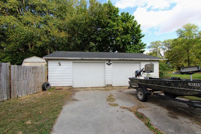 10991 S State Rd 43, Brookston, IN 47923