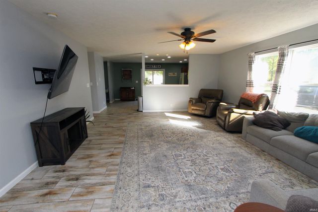 10991 S State Rd 43, Brookston, IN 47923