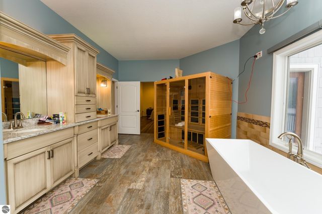3195 S Rolland Road, Remus, MI 49340