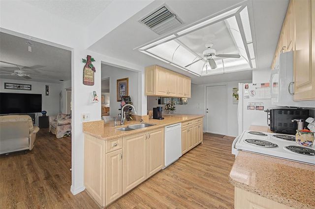 4709 PORTLAND MANOR DRIVE, New Port Richey, FL 34655