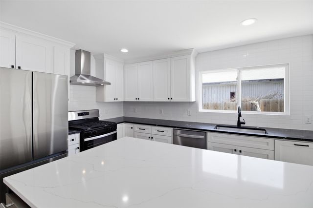 1539 E Woodin Boulevard, Dallas, TX 75203