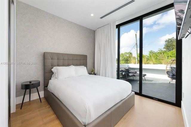 80 NW 45th St, Miami, FL 33127