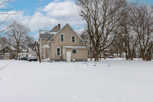 736 Lawndale Avenue, South Bend, IN 46628