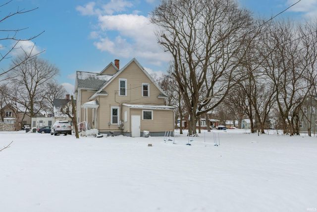 736 Lawndale Avenue, South Bend, IN 46628