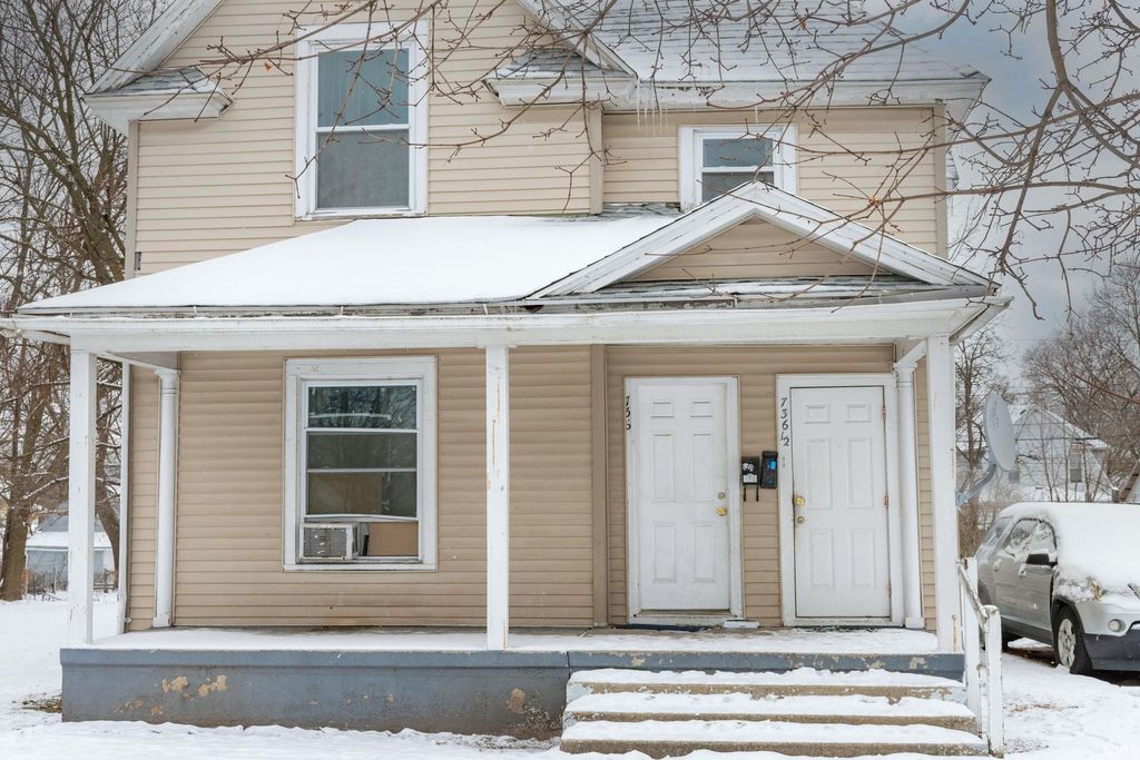 736 Lawndale Avenue, South Bend, IN 46628