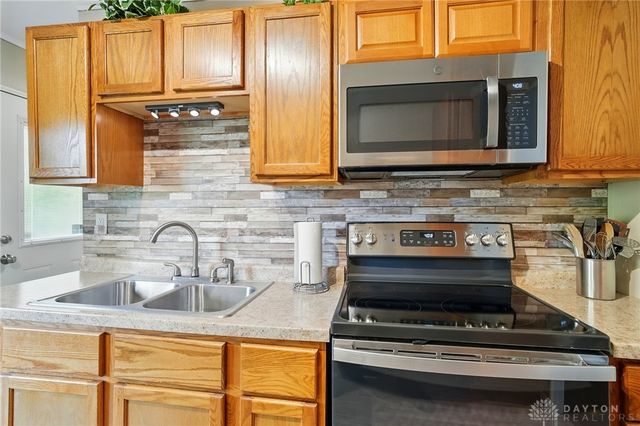 2389 Fields Avenue, Kettering, OH 45420