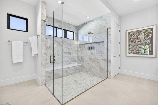 2051 Cambridge Park DR, Naples, FL 34109