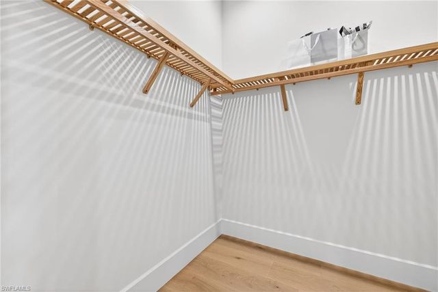 2051 Cambridge Park DR, Naples, FL 34109