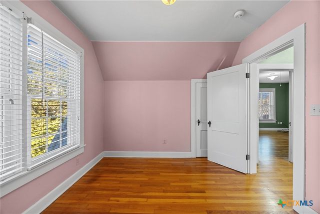 1006 Maple Street, Lockhart, TX 78644