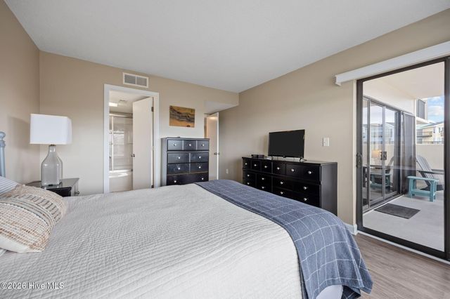 8801 Reed Drive 112, Emerald Isle, NC 28594