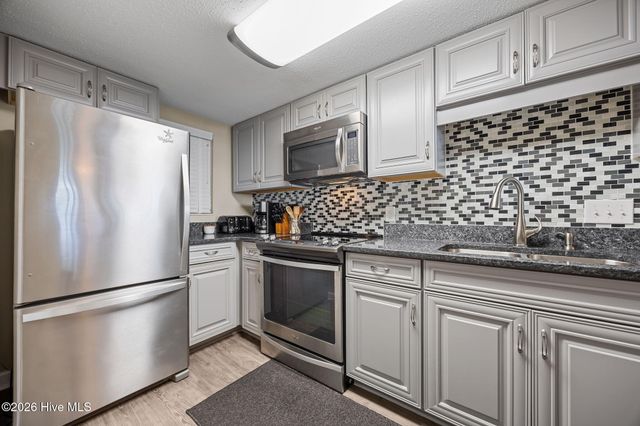 8801 Reed Drive 112, Emerald Isle, NC 28594