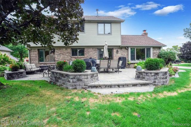 61653 GLENWOOD TRL Trail, Washington Township, MI 48094