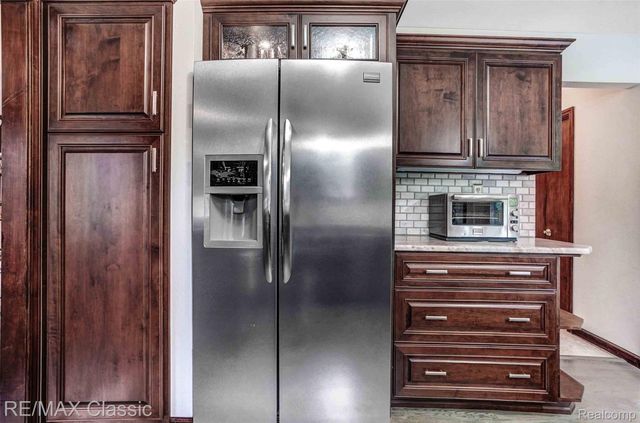 61653 GLENWOOD TRL Trail, Washington Township, MI 48094