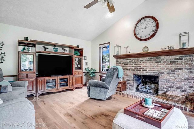 61653 GLENWOOD TRL Trail, Washington Township, MI 48094