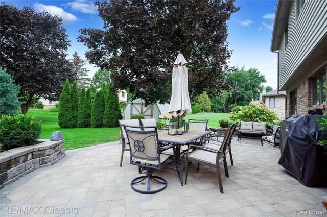61653 GLENWOOD TRL Trail, Washington Township, MI 48094