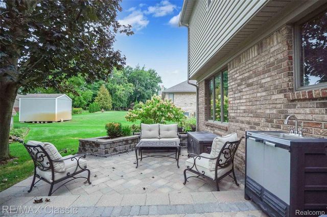 61653 GLENWOOD TRL Trail, Washington Township, MI 48094