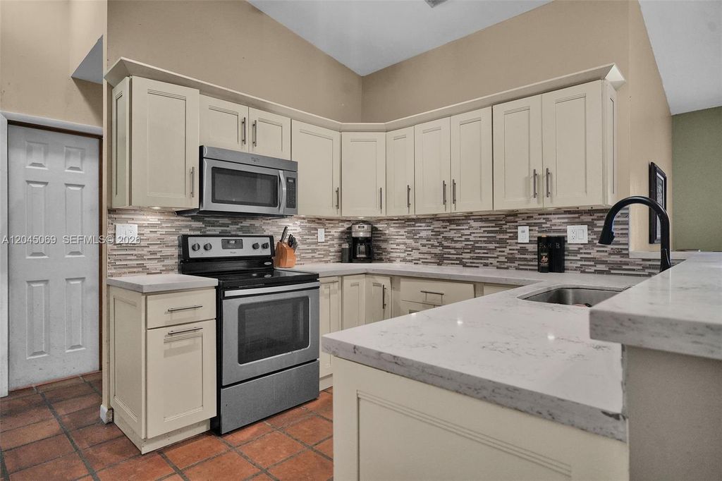9786 SW 147th Court, Miami, FL 33196