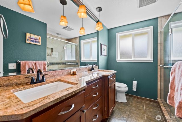 1841 N Lenore Drive, Tacoma, WA 98406