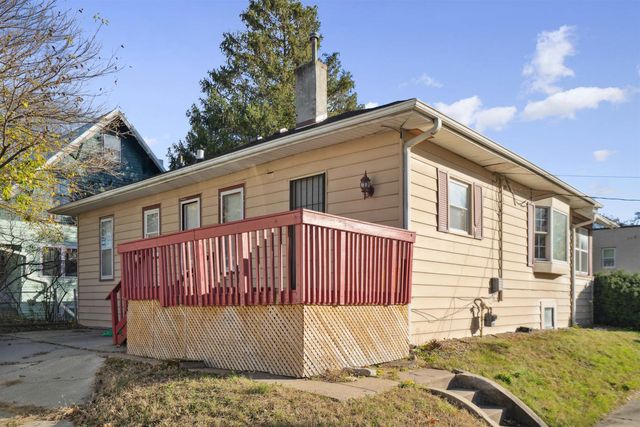 226 Campbell Avenue, Waterloo, IA 50701