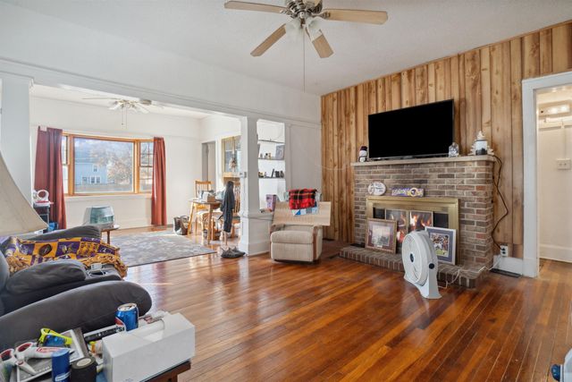 226 Campbell Avenue, Waterloo, IA 50701