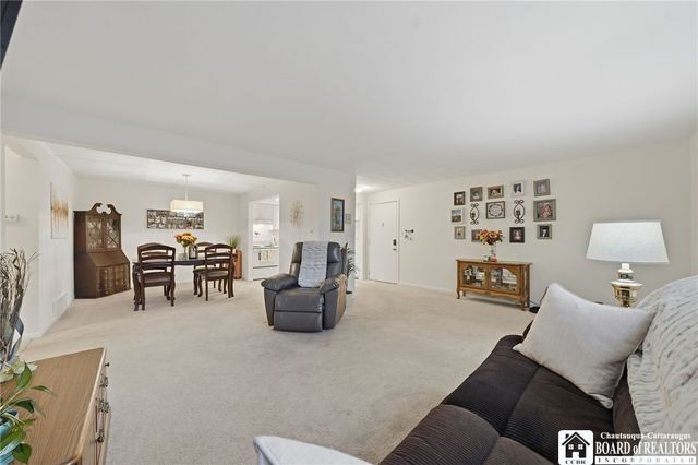 100 Carriage Drive 4, Orchard Park, NY 14127