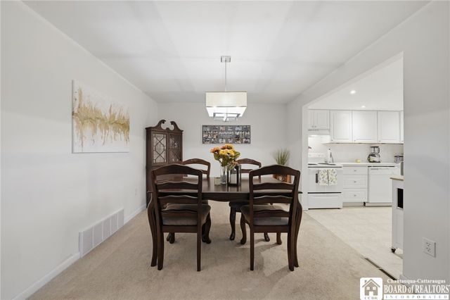 100 Carriage Drive 4, Orchard Park, NY 14127