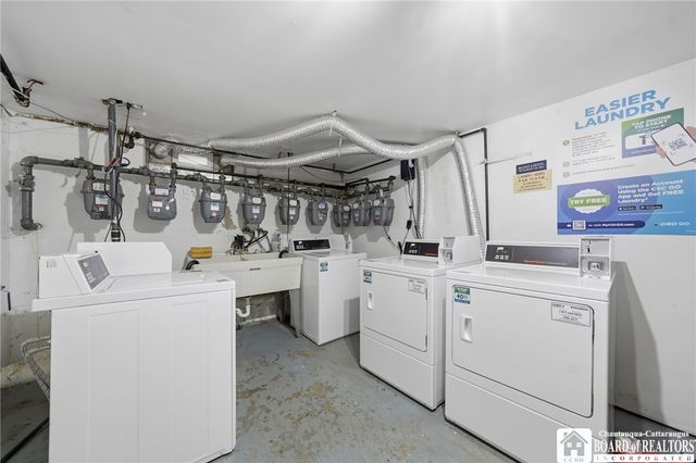 100 Carriage Drive 4, Orchard Park, NY 14127