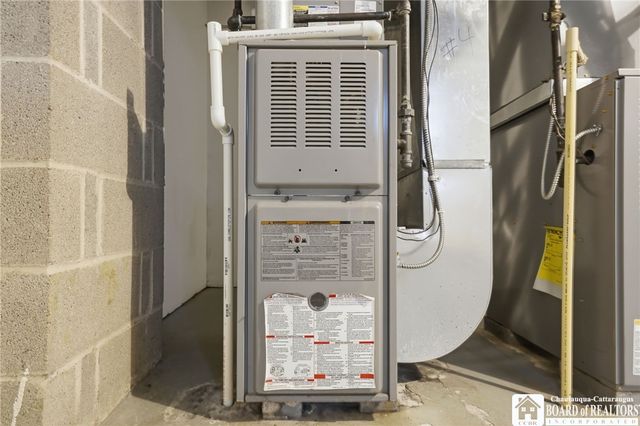 100 Carriage Drive 4, Orchard Park, NY 14127