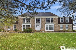 100 Carriage Drive 4, Orchard Park, NY 14127