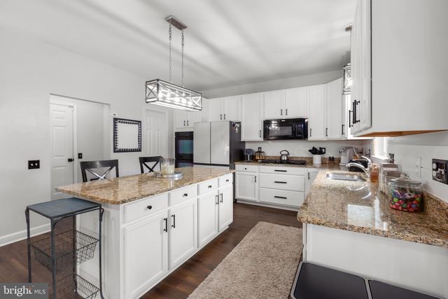 64 CHARTER GATE DR, Fredericksburg, VA 22406