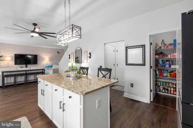 64 CHARTER GATE DR, Fredericksburg, VA 22406