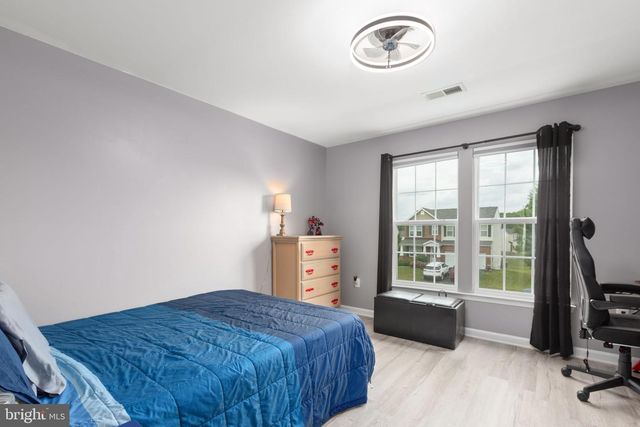 64 CHARTER GATE DR, Fredericksburg, VA 22406