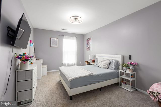 64 CHARTER GATE DR, Fredericksburg, VA 22406