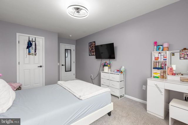 64 CHARTER GATE DR, Fredericksburg, VA 22406