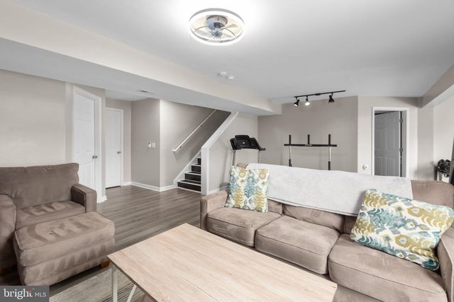 64 CHARTER GATE DR, Fredericksburg, VA 22406