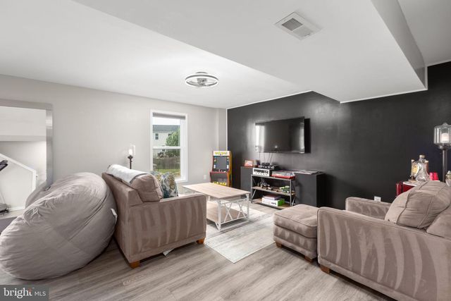 64 CHARTER GATE DR, Fredericksburg, VA 22406