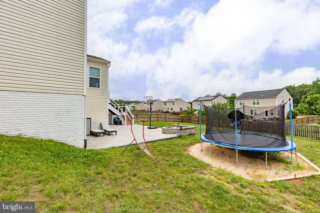 64 CHARTER GATE DR, Fredericksburg, VA 22406