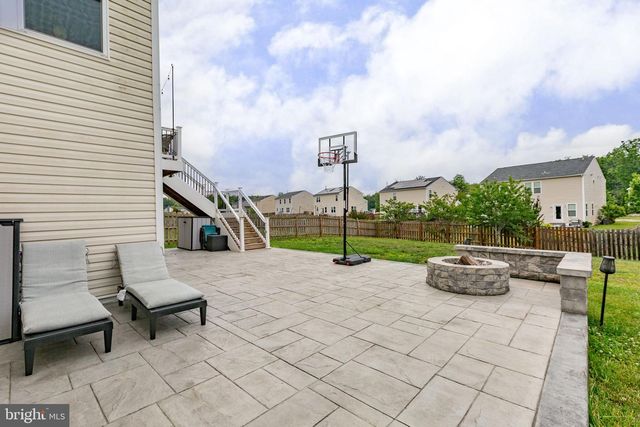 64 CHARTER GATE DR, Fredericksburg, VA 22406