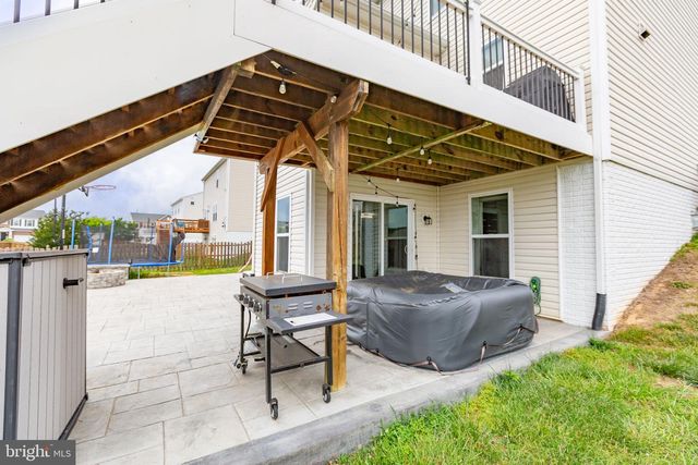 64 CHARTER GATE DR, Fredericksburg, VA 22406