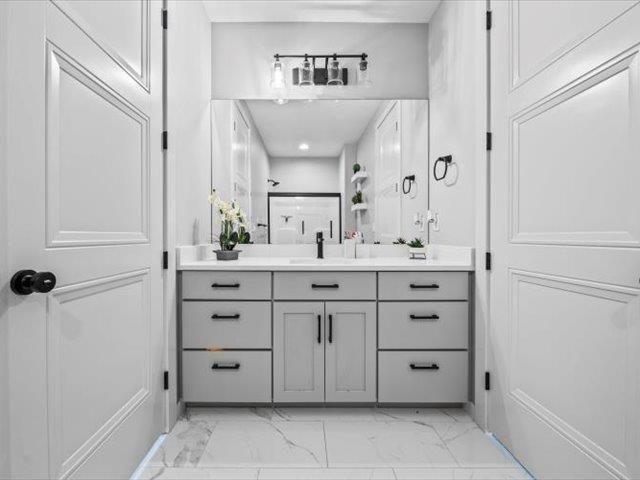 11975 W Cherese Cir, Wichita, KS 67215