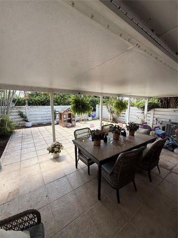 7443 Twin Sabal Dr, Miami Lakes, FL 33014