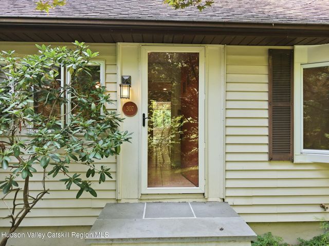 307 Old Kingston Road, New Paltz, NY 12561