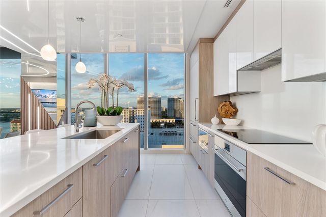 151 N Seabreeze Blvd. 1403, Fort Lauderdale, FL 33304