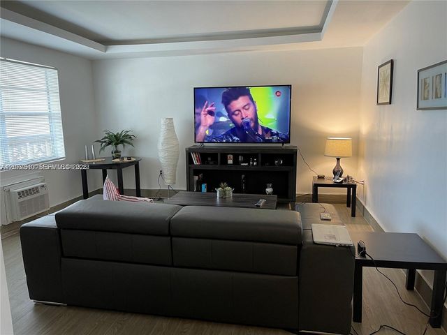 16900 NE 14th Avenue 209, Miami, FL 33162