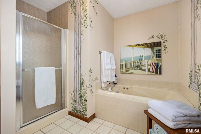 121 WOODCREST Avenue, Morton, IL 61550